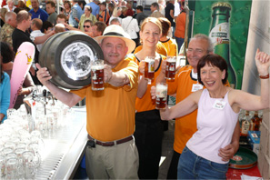 wilhelm mohrenstecher plus bierfass am bartholomus-stand